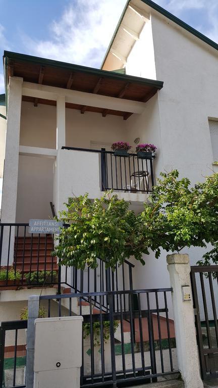 Casa Marietta Apartment Caorle Exterior photo